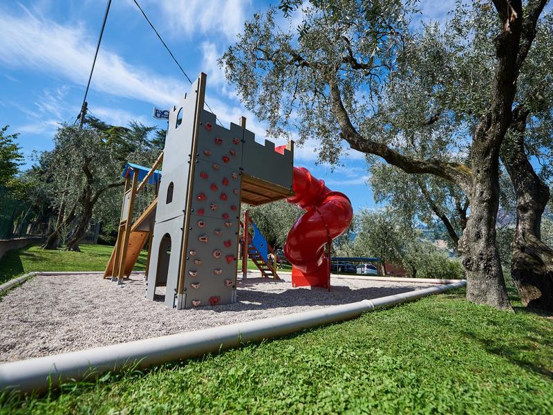 Camping Tonini di Tonini Claudio | Camping Tonini in Malcesine, lakefront - Camping on Lake Garda, between relaxation and fun