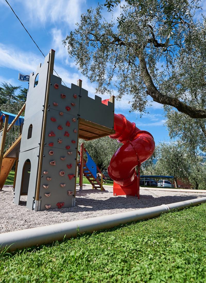 Camping Tonini di Tonini Claudio | Camping Tonini in Malcesine, lakefront - Camping on Lake Garda, between relaxation and fun